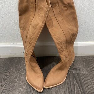 Hardly used Dolce Vita cowboy boots size 6.5.